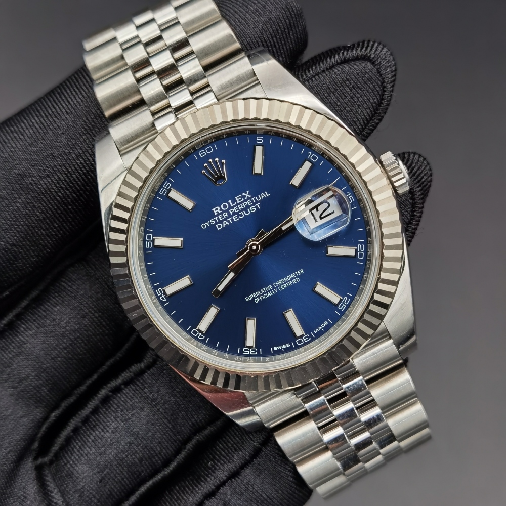 劳力士 日志型系列126334 自动机械男士腕表,表径41毫米,最美蓝色表盘