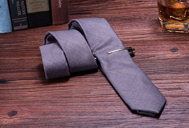 爱罗AeroWatch 活动礼品 西装品牌名品制领带（灰色）