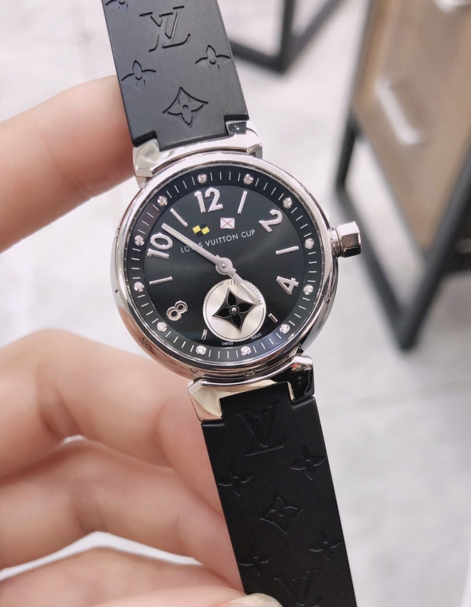 二手95新路易威登123456手表价格,值多少钱?