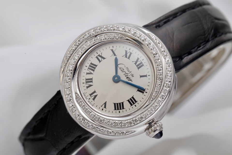 二手95新卡地亚小旋风手表价格,值多少钱?