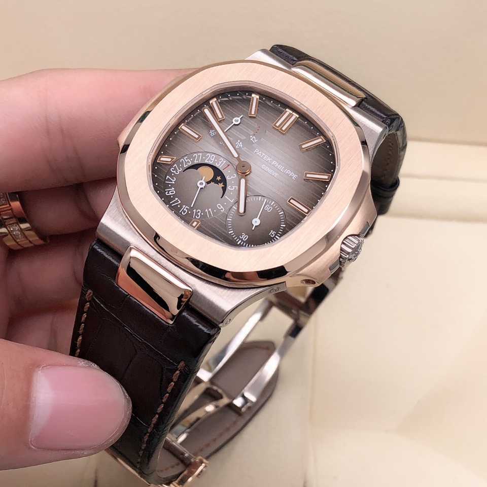 二手95新百达翡丽5712gr手表价格,值多少钱?