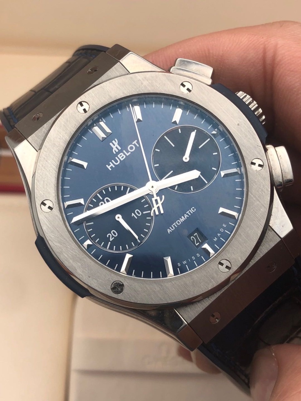 lr手表价格,值多少钱?