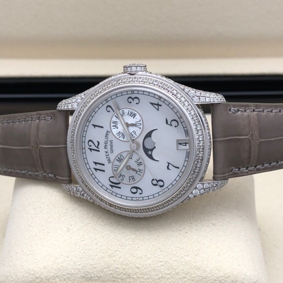 二手95新百达翡丽4937g手表价格,值多少钱?