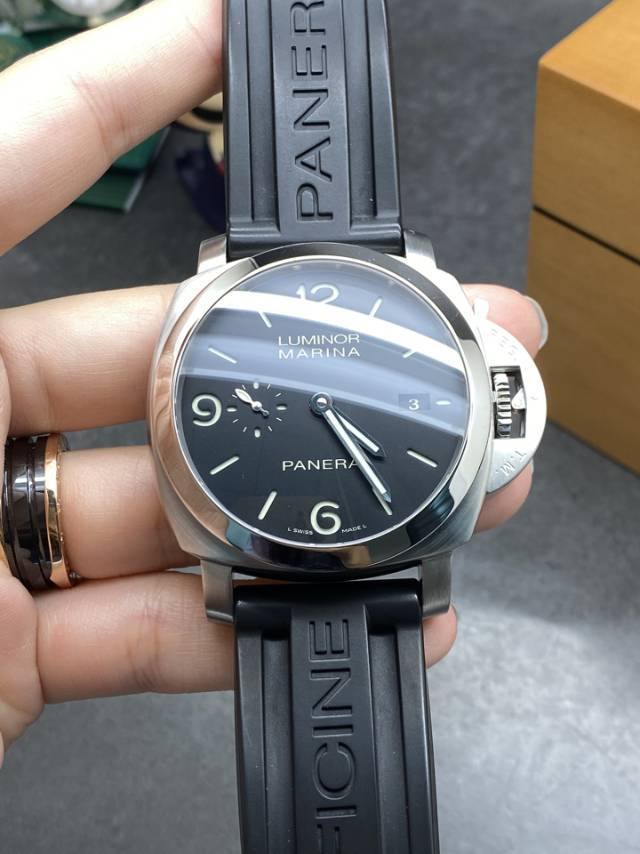 二手95新沛纳海pam00312手表价格,值多少钱?