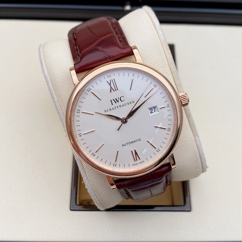 二手95新万国iw356504手表价格,值多少钱?