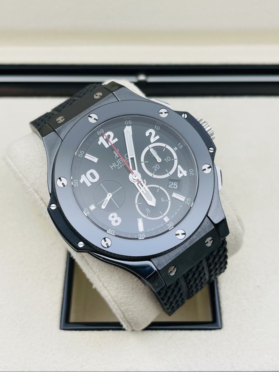 二手95新宇舶301.cx.130.rx手表价格,值多少钱?