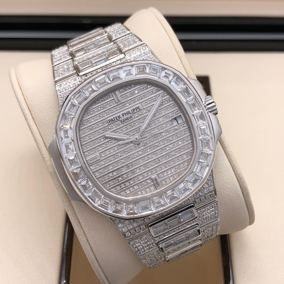 二手95新百达翡丽5719g手表价格,值多少钱?