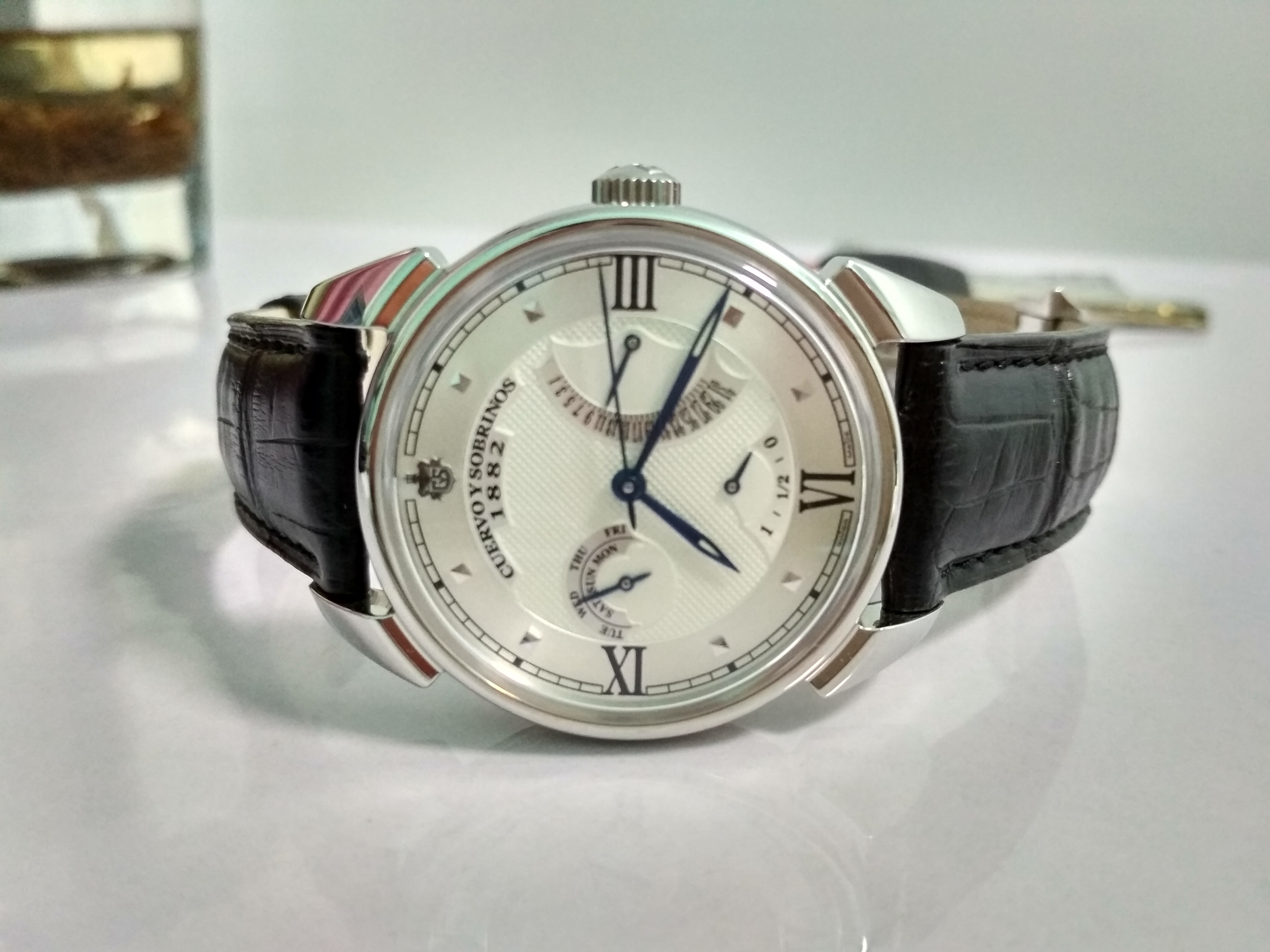 二手95新库尔沃3194.1a手表价格,值多少钱?