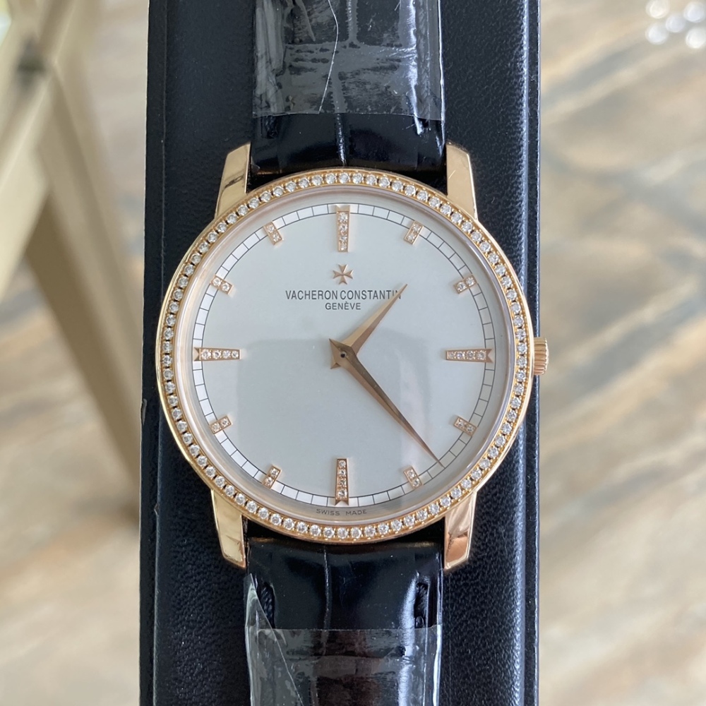 二手95新江诗丹顿81578手表价格,值多少钱?