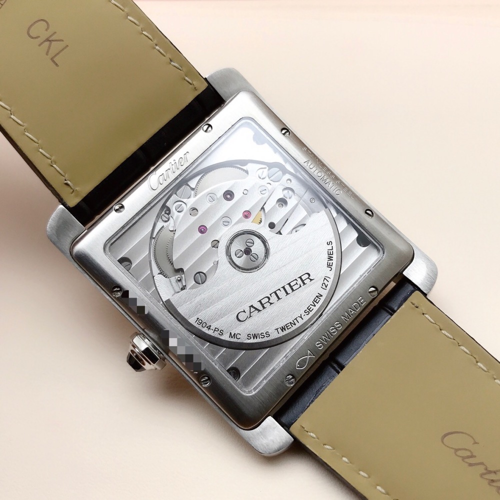 二手95新卡地亚w5330003手表价格,值多少钱?