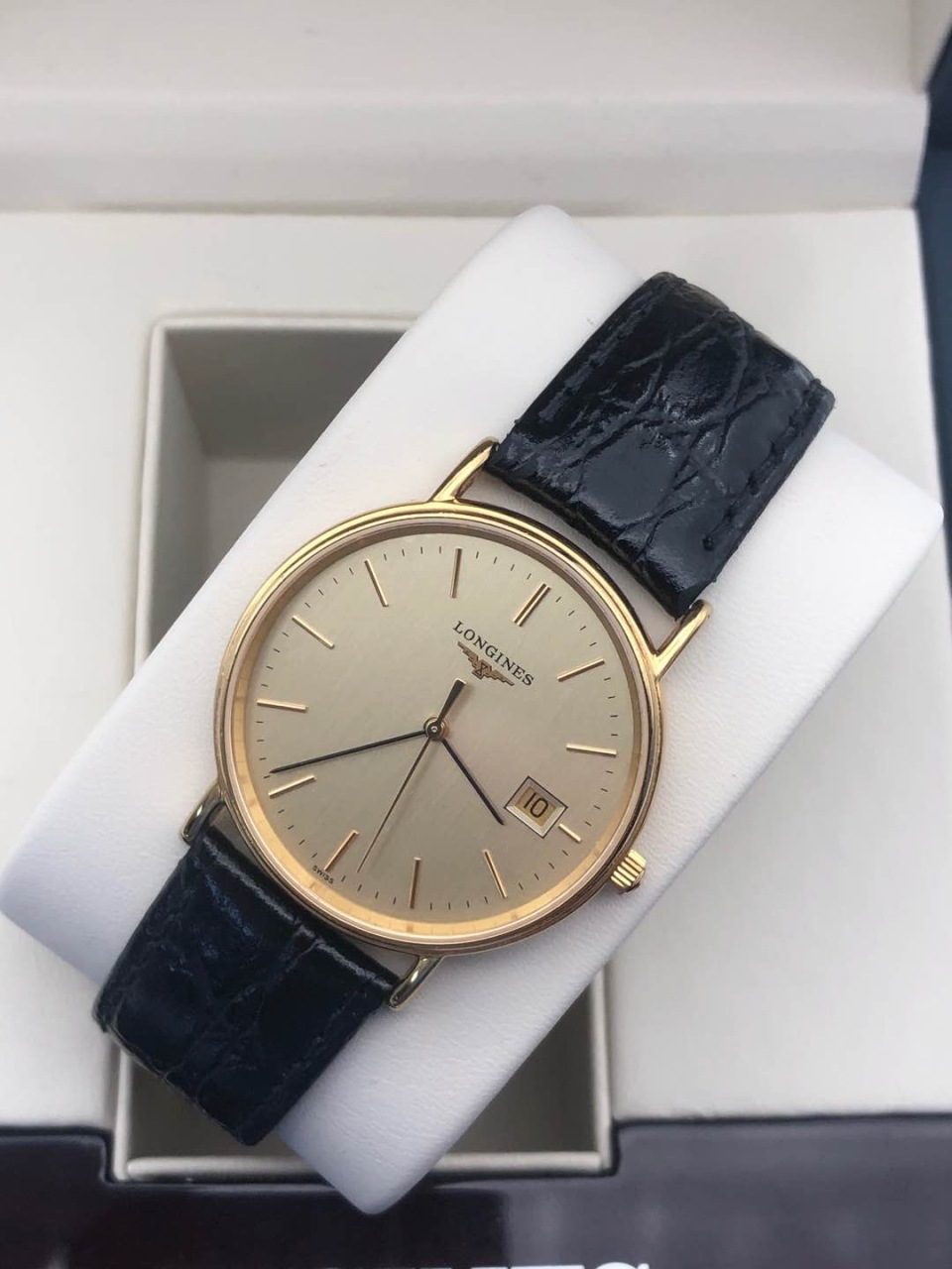 二手95新浪琴l4.720.2.11.2手表价格,值多少钱?