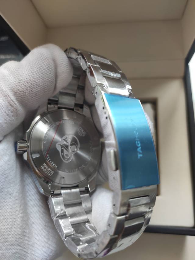 二手未使用泰格豪雅way201b.ba0927手表价格,值多少钱?