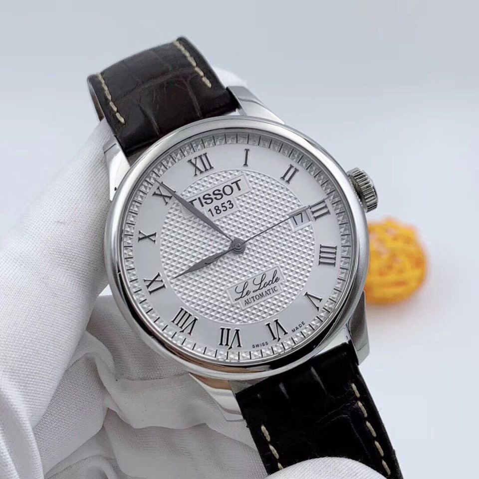 二手95新天梭t41142333手表价格,值多少钱?