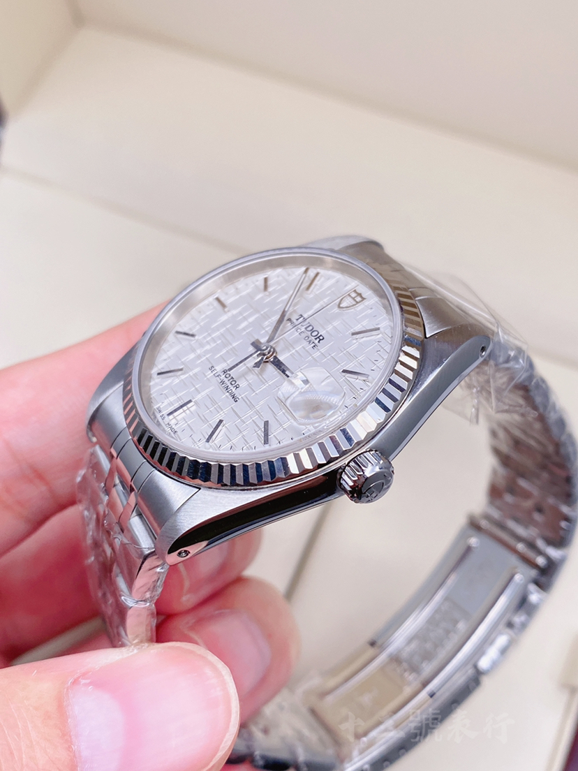 二手95新帝舵74033手表价格,值多少钱?