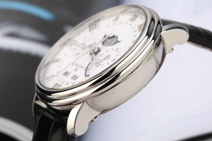 二手95新宝珀6685-1127-55b手表价格,值多少钱?