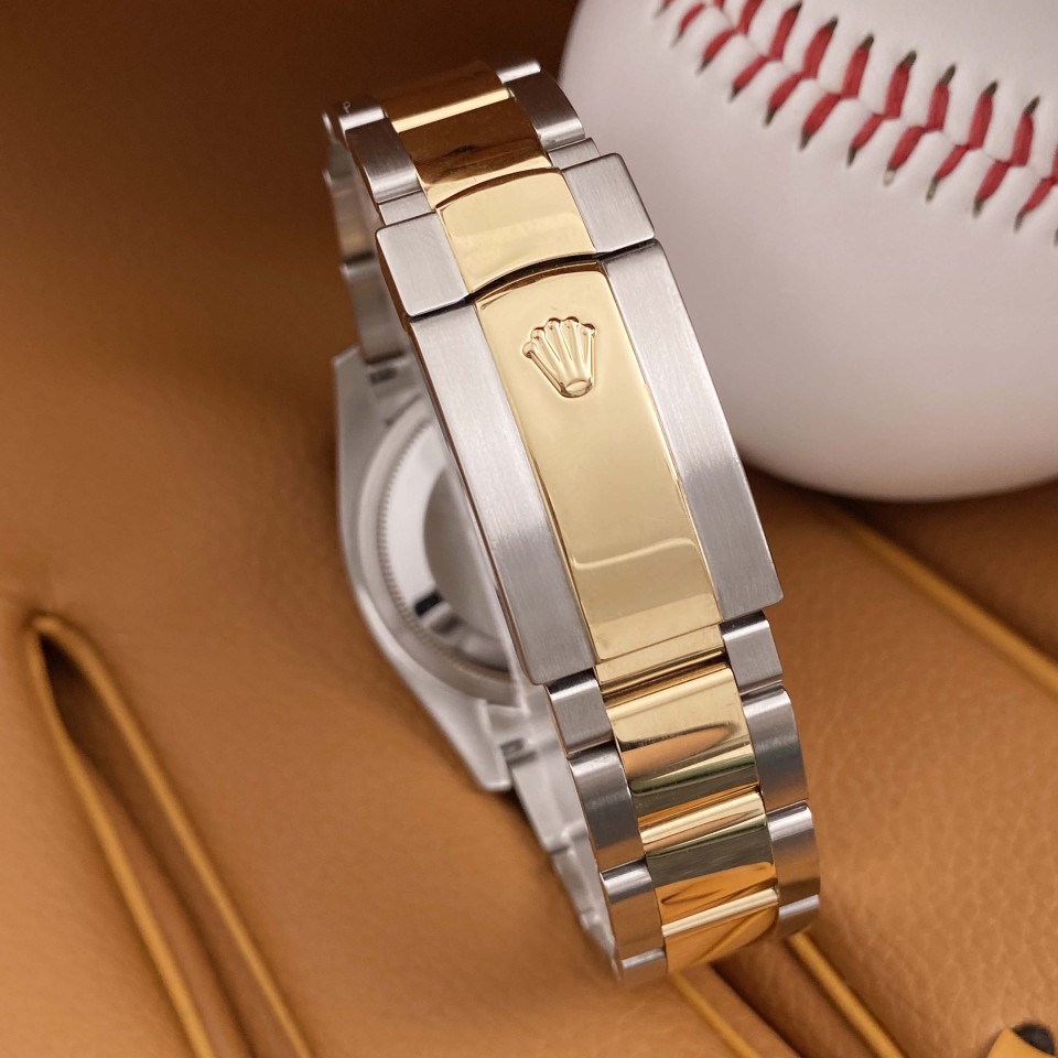 二手95新劳力士116203白贝母盘镶钻手表价格,值多少钱?